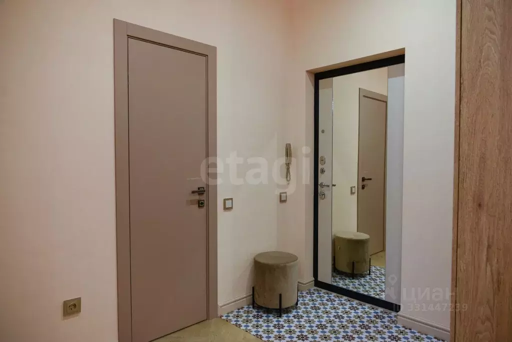1-к кв. Тюменская область, Тюмень ул. Ю.-Р.Г. Эрвье, 34к1 (42.2 м) - Фото 1