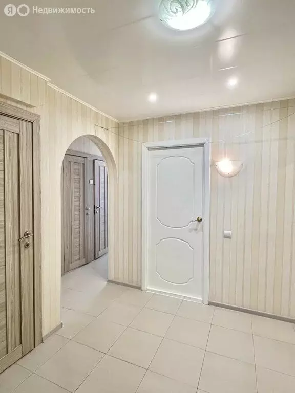 3-комнатная квартира: Архангельск, исторический район Соломбала, улица ... - Фото 1