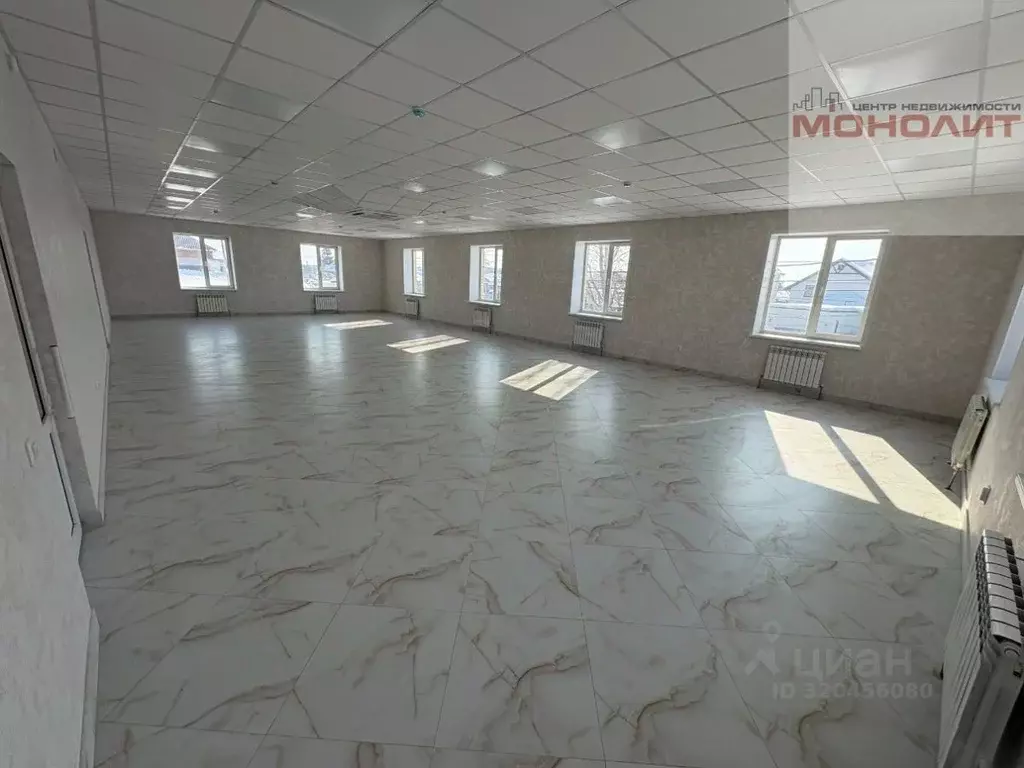 Помещение свободного назначения в Свердловская область, Сысертский ... - Фото 1