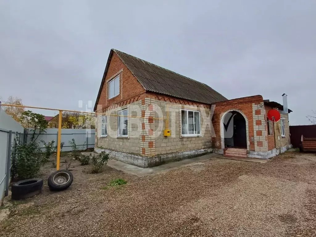 Дом в Краснодарский край, Кавказская ст-ца ул. Розы Люксембург, 5 (100 ... - Фото 1