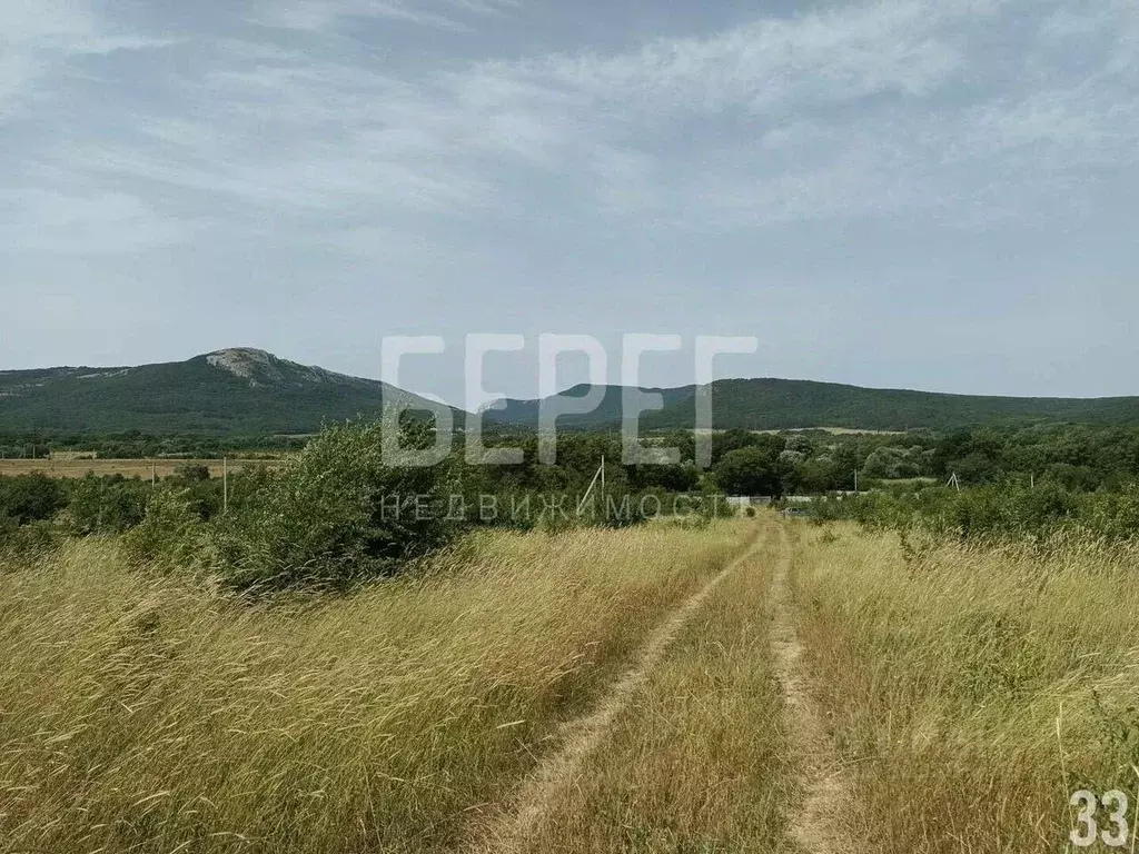 Участок в Севастополь с. Орлиное, ул. Приветливая, 2 (9.0 сот.) - Фото 0