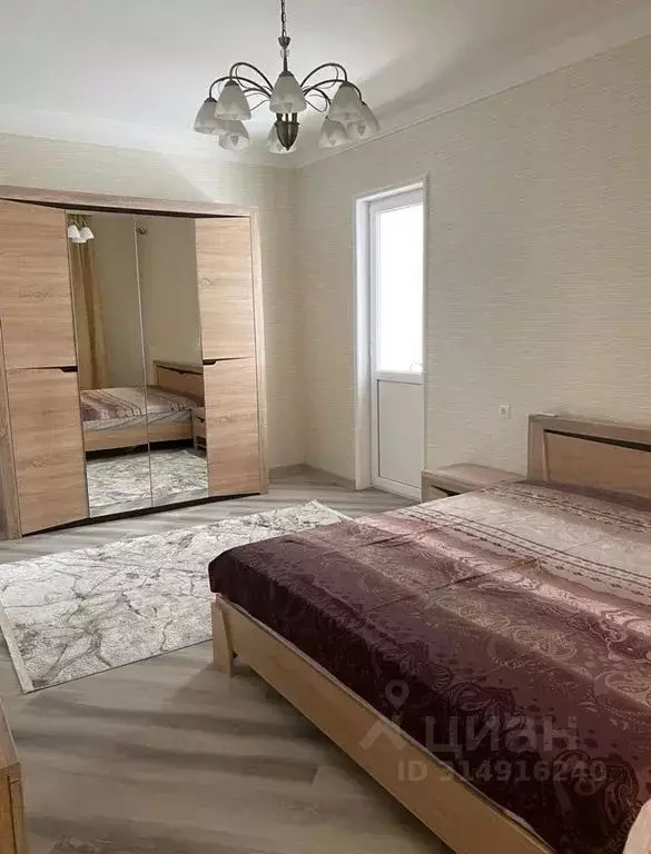 2-к кв. Дагестан, Махачкала ул. Времена Года, 15 (100.0 м) - Фото 0