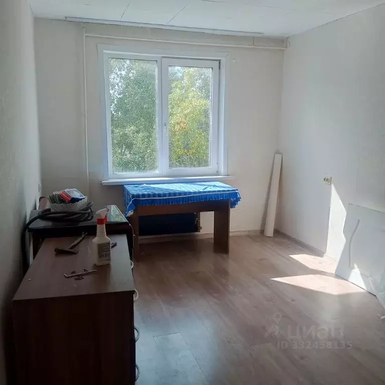 Комната Пермский край, Краснокамск ул. Энтузиастов, 27 (15.0 м) - Фото 1