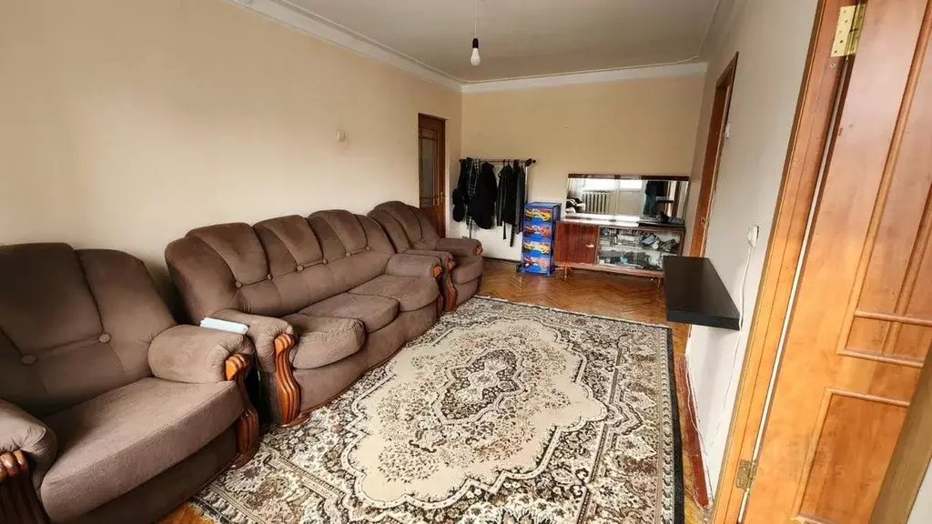 4-к кв. Кабардино-Балкария, Нальчик ул. Ватутина, 18 (61.0 м) - Фото 0