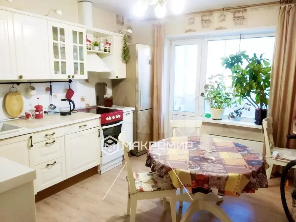 3-к. квартира, 76 м, 1/10 эт. - Фото 1