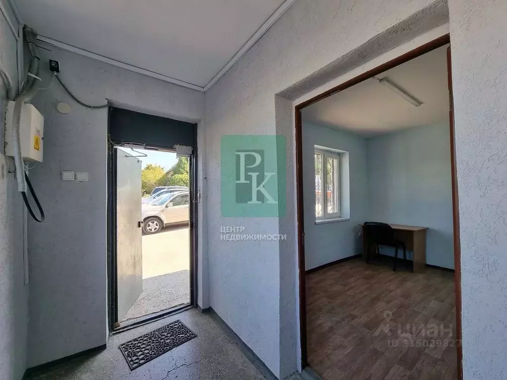 Офис в Севастополь ул. Промышленная, 7А (10 м) - Фото 2