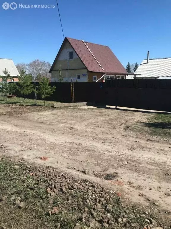 Дом в село Красная Горка, Борщевская улица (175 м) - Фото 1