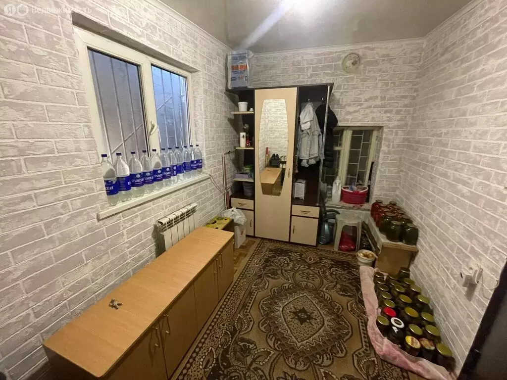 4-комнатная квартира: Симферополь, улица Генерала Ярёменко, 26 (46.8 ... - Фото 1