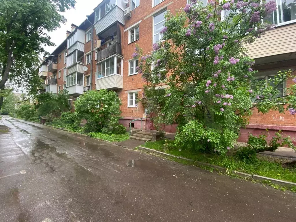 Комната 15 м в 2-к., 2/5 эт. - Фото 0