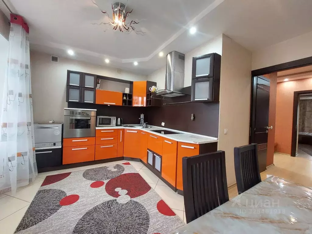 2-к кв. Красноярский край, Красноярск Взлетная ул., 24А (71.0 м) - Фото 1