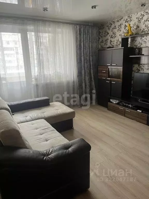 3-к кв. Красноярский край, Красноярск Взлетка мкр, ул. Батурина, 7 ... - Фото 0