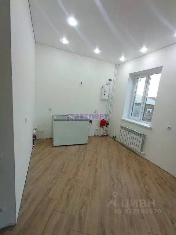 Дом в Тюменская область, Ялуторовск ул. Победы (100 м) - Фото 1