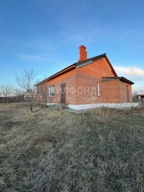 Дом в Хакасия, Алтайский район, с. Белый Яр ул. Аткниных (85 м) - Фото 0