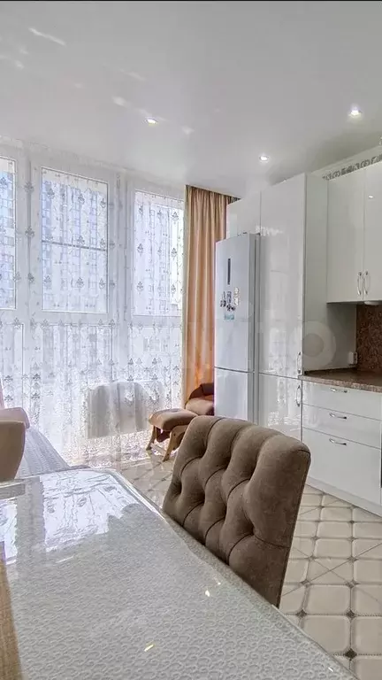 2-к. квартира, 70 м, 12/12 эт. - Фото 1