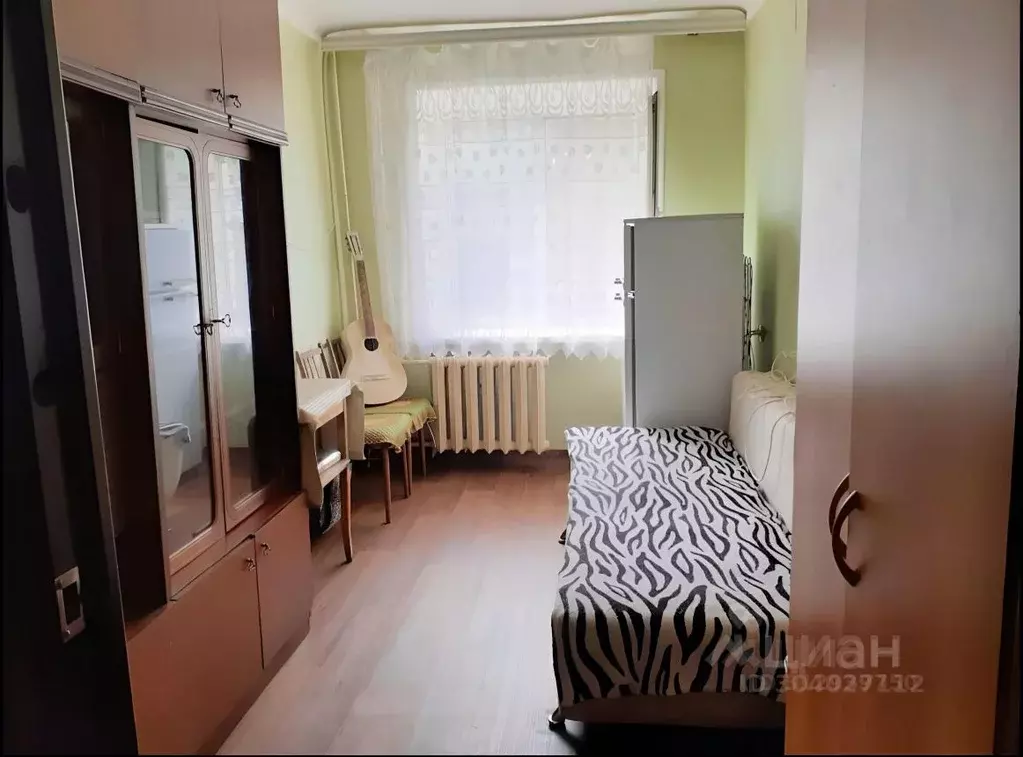Комната Омская область, Омск ул. Петра Ильичева, 2 (12.0 м) - Фото 0