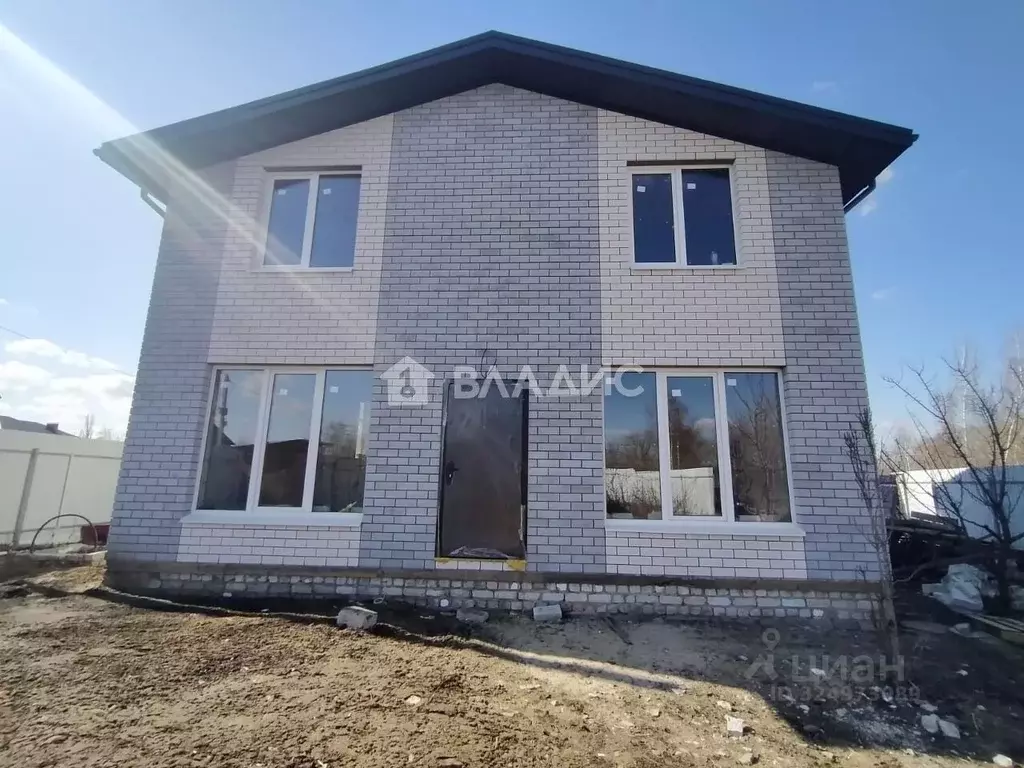Дом в Воронежская область, с. Новая Усмань ул. Грибная (125 м) - Фото 1
