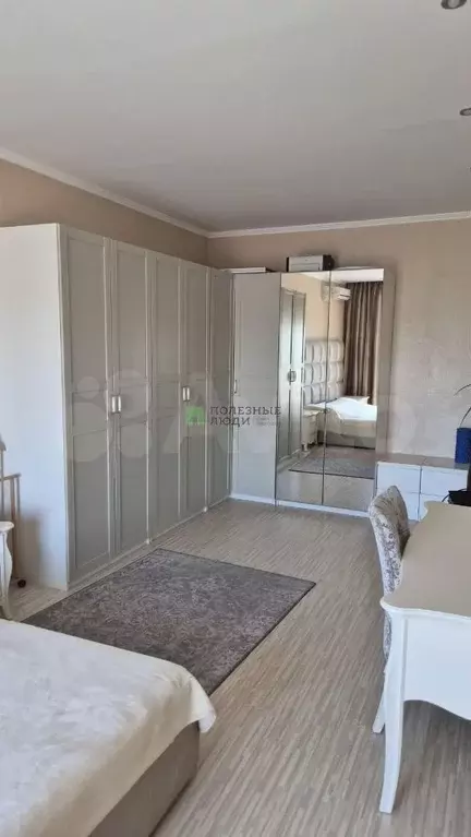 3-к. квартира, 116 м, 4/4 эт. - Фото 1