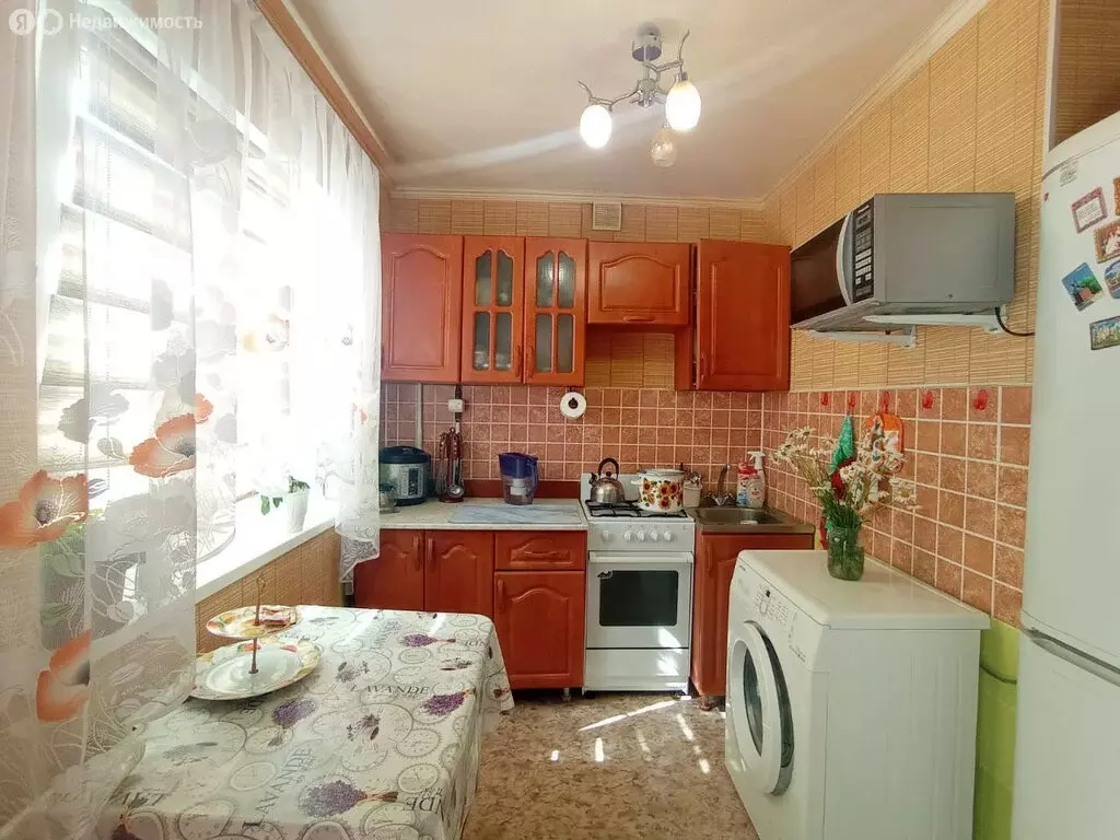 2-комнатная квартира: село Лузино, улица Майорова, 25 (45.2 м) - Фото 0