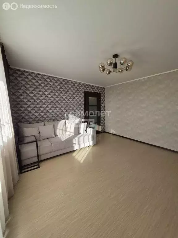 3-комнатная квартира: Миасс, Ильменская улица, 94 (62 м) - Фото 2