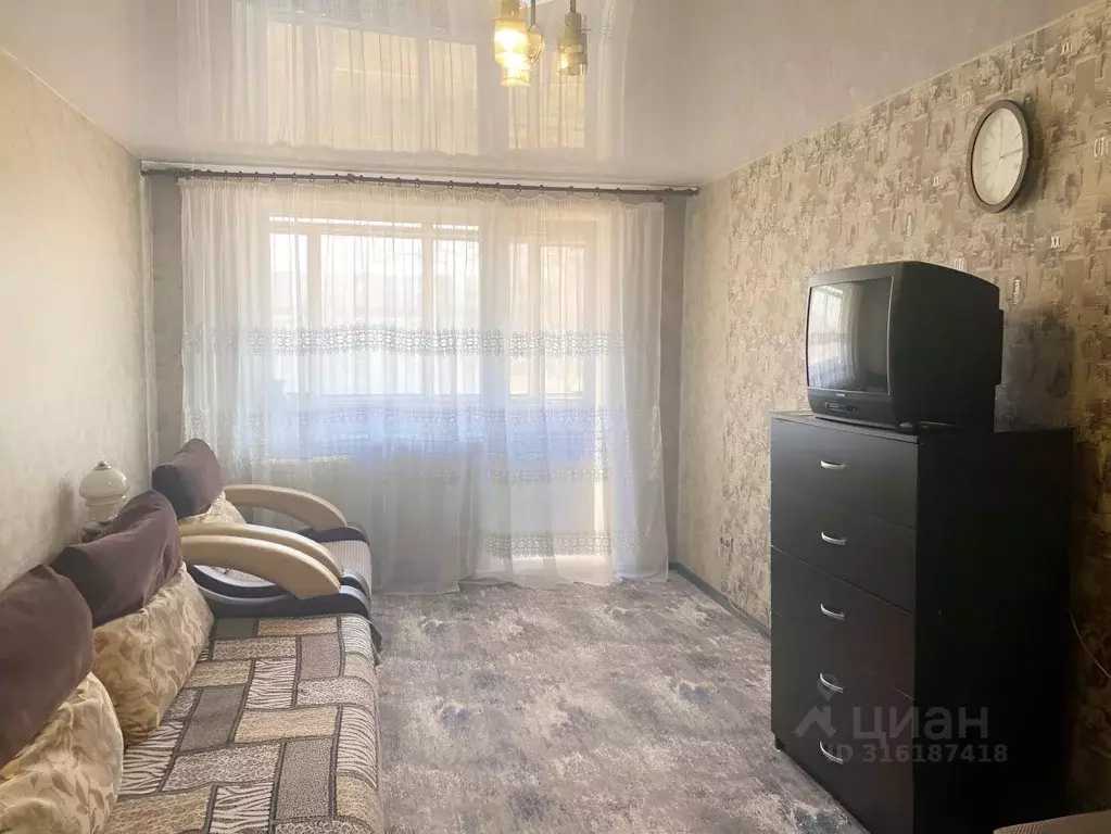 1-к кв. Кемеровская область, Новокузнецк ул. Тольятти, 32 (31.0 м) - Фото 0