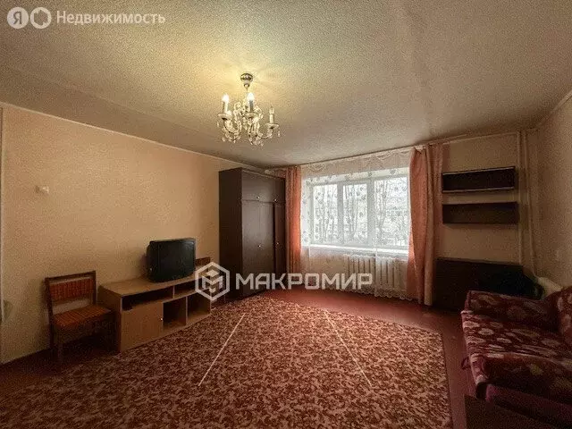 1-комнатная квартира: Брянск, улица Крахмалёва, 17 (37 м) - Фото 1