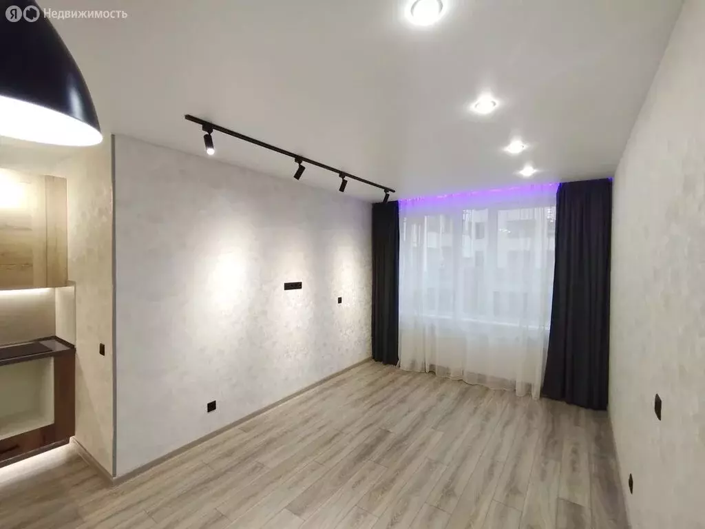 Квартира-студия: Екатеринбург, улица Шаумяна, 30 (29.8 м) - Фото 2