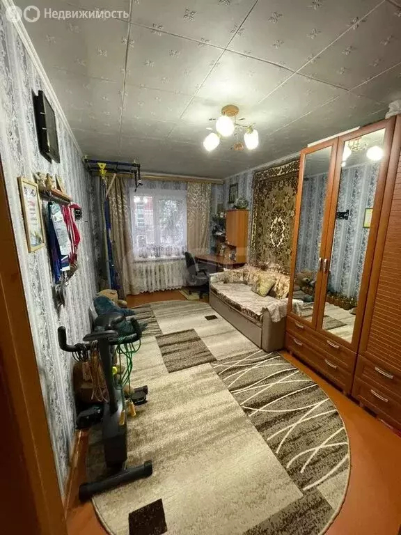 3-комнатная квартира: Сатка, Бакальская улица, 4 (61.8 м) - Фото 1
