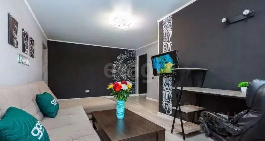 2-к кв. Тюменская область, Тюмень Рижская ул., 78 (49.0 м) - Фото 1