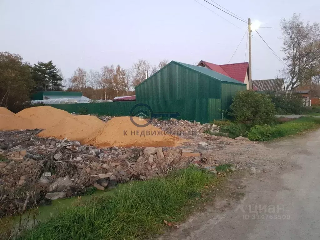 Участок в Сахалинская область, Анива Тракторная ул. (10.0 сот.) - Фото 1