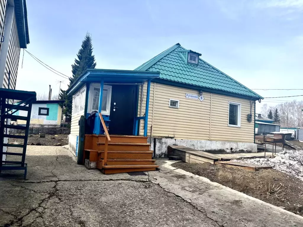 Дом в Кемеровская область, Прокопьевск пер. Русанова (43 м) - Фото 1