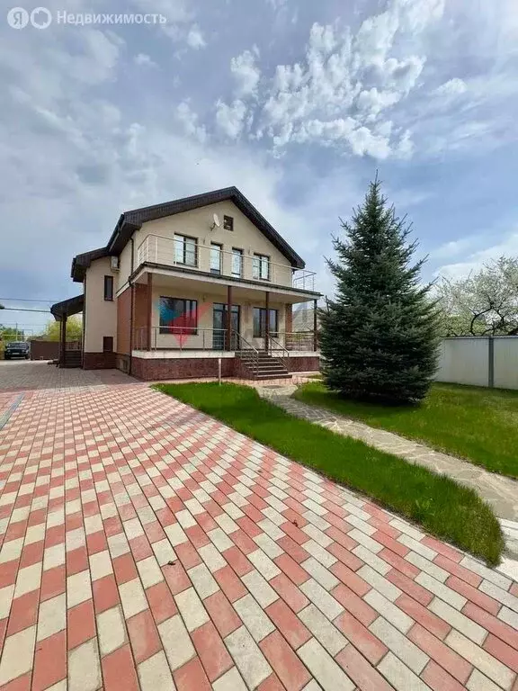 Дом в село Екатериновка, улица Фрунзе, 9 (273.8 м) - Фото 1