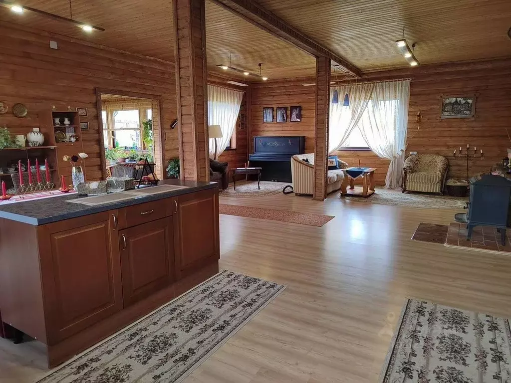 Дом в Ленинградская область, Кингисеппский район, Большелуцкое с/пос, ... - Фото 1