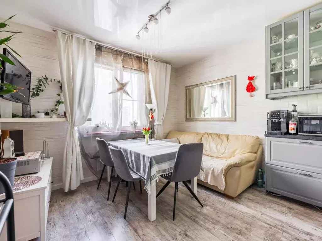 3-к кв. Санкт-Петербург Бестужевская ул., 7к3 (88.3 м) - Фото 0