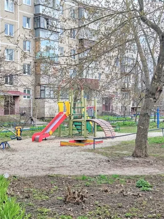 3-к кв. Курская область, Курск Курского завода тракторных запчастей ... - Фото 1