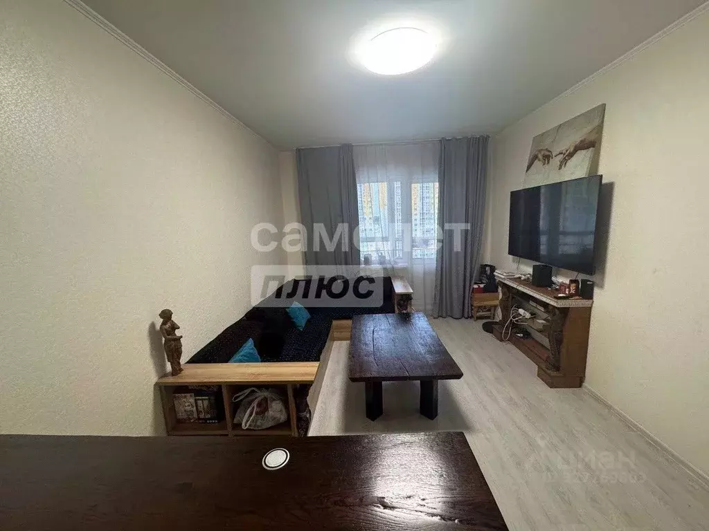 3-к кв. Московская область, Солнечногорск городской округ, Голубое пгт ... - Фото 1