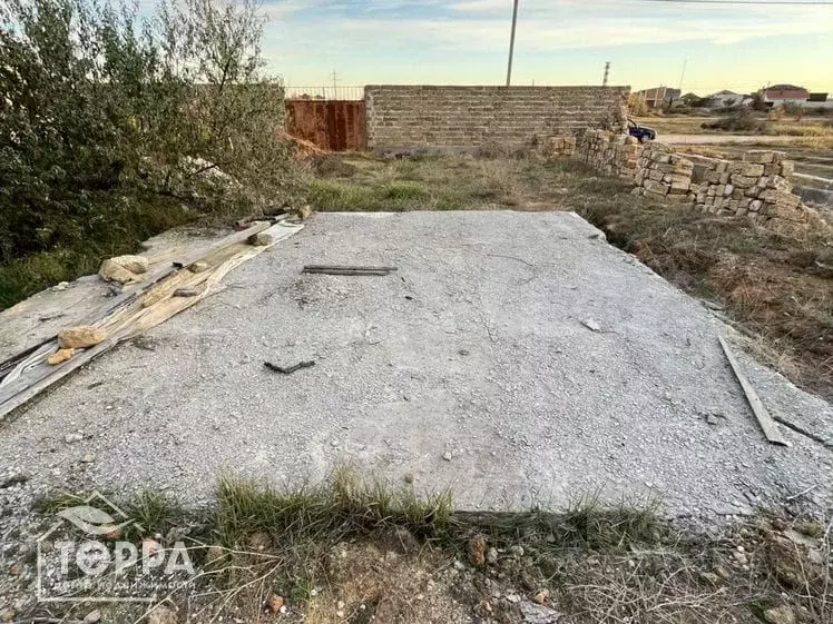 Участок в Крым, Евпатория городской округ, Заозерное пгт ул. Скифская, ... - Фото 1