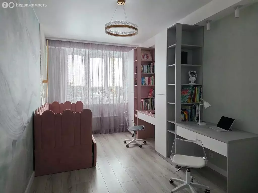 3-комнатная квартира: Пермь, Углеуральская улица, 27 (58 м) - Фото 1