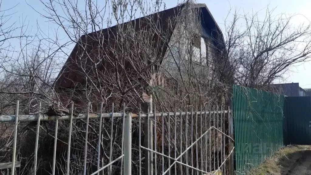 Дом в Саратовская область, Энгельсский район, Красноярское ... - Фото 1