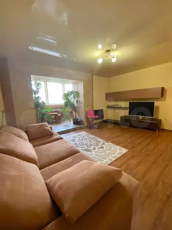 2-к. квартира, 76 м, 3/5 эт. - Фото 0