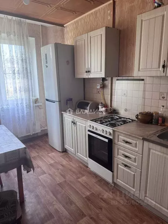 3-к кв. Волгоградская область, Волгоград ул. 8-й Воздушной Армии, 30 ... - Фото 1