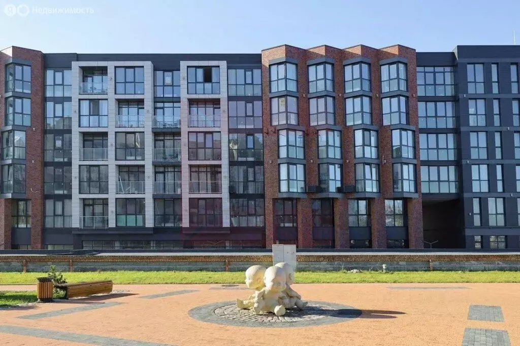 2-комнатная квартира: Зеленоградск, улица Гагарина, 87 (98.7 м) - Фото 0