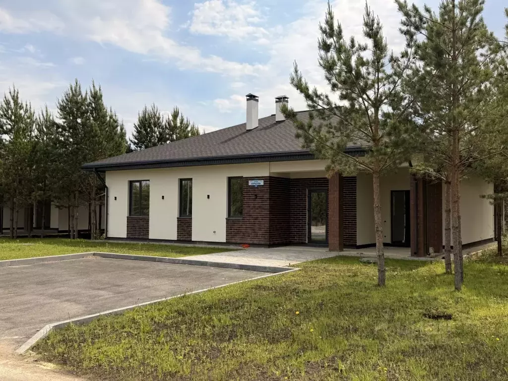 Дом в Свердловская область, Белоярский муниципальный округ, пос. ... - Фото 1