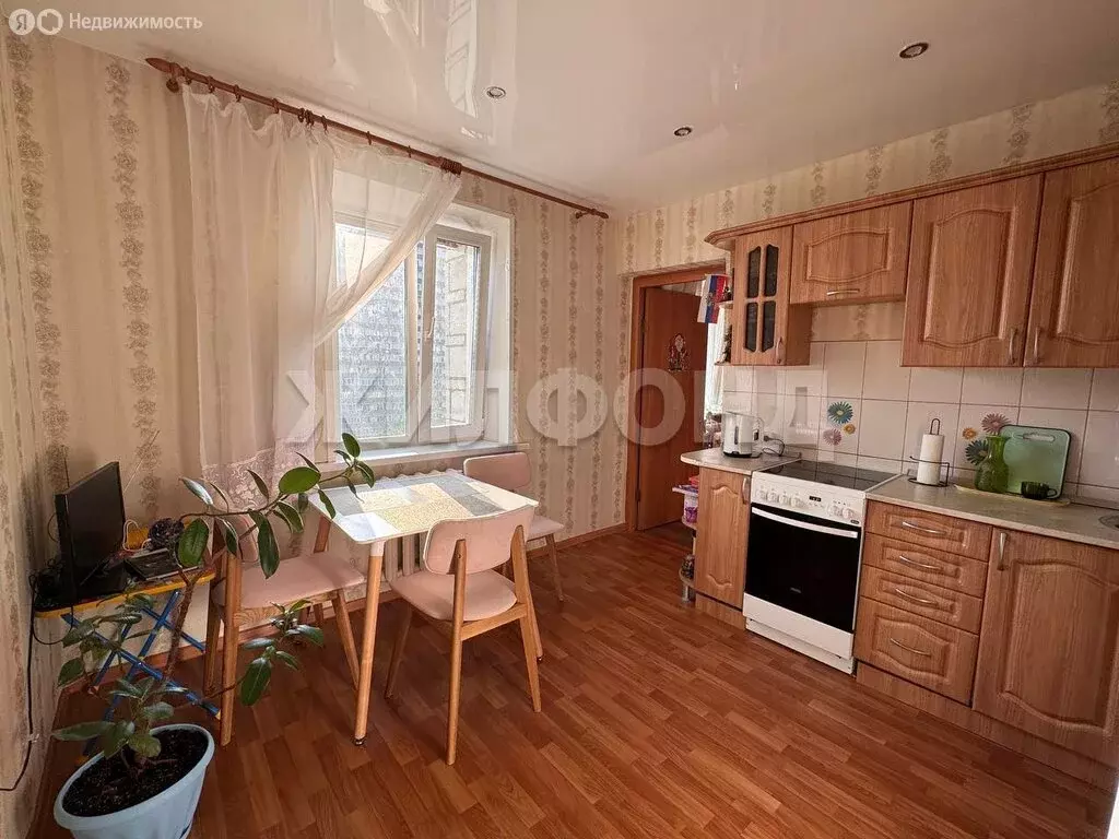 2к в -комнатной квартире ( м) - Фото 0