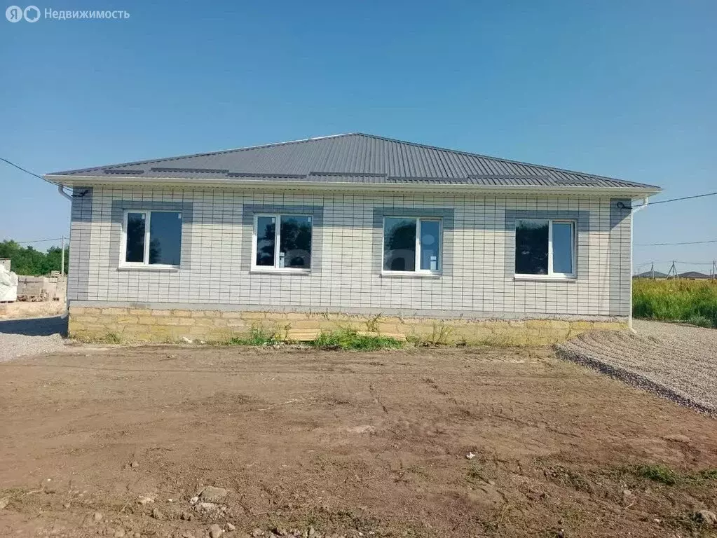 Дом в Михайловск, улица Александра Меншикова (104 м) - Фото 1