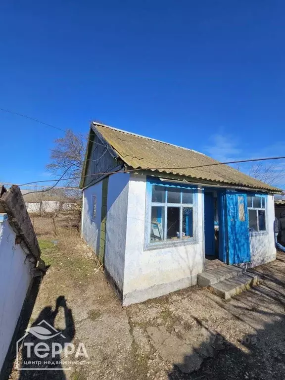 дом в крым, первомайский район, с. правда ул. садовая, 7 (38 м) - Фото 1