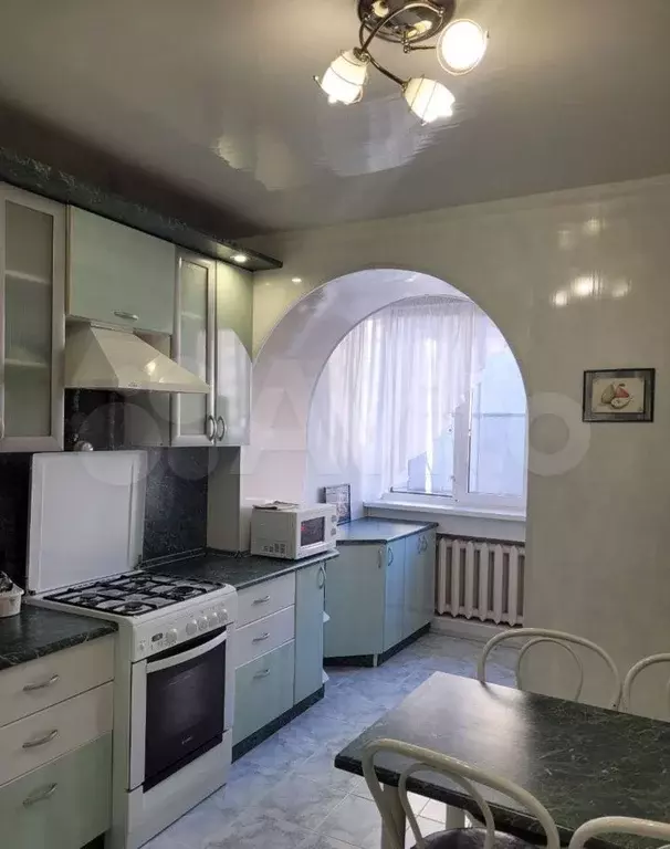 3-к. квартира, 91 м, 3/6 эт. - Фото 1