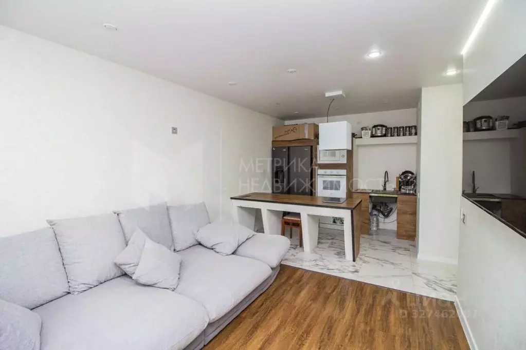 3-к кв. Тюменская область, Тюмень ул. Первооткрывателей, 10 (56.6 м) - Фото 1