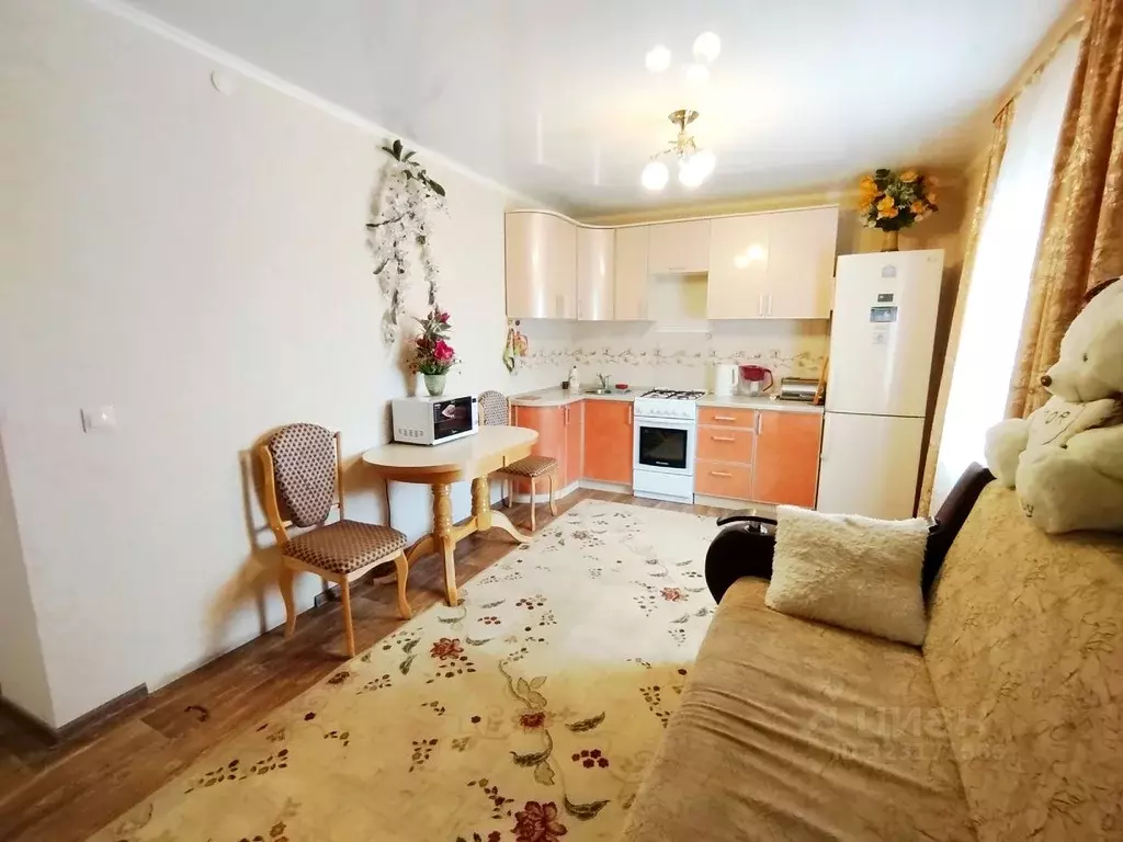 Дом в Мордовия, Саранск ул. Патриарха Никона, 11 (250 м) - Фото 1