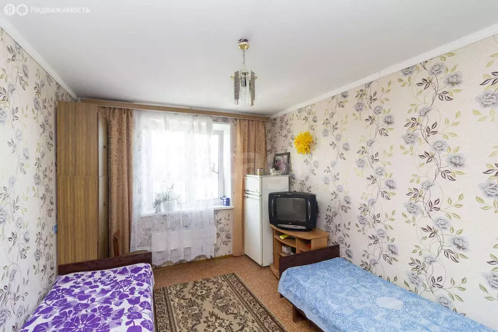 3-комнатная квартира: Тюмень, улица Самарцева, 20 (65.3 м) - Фото 1