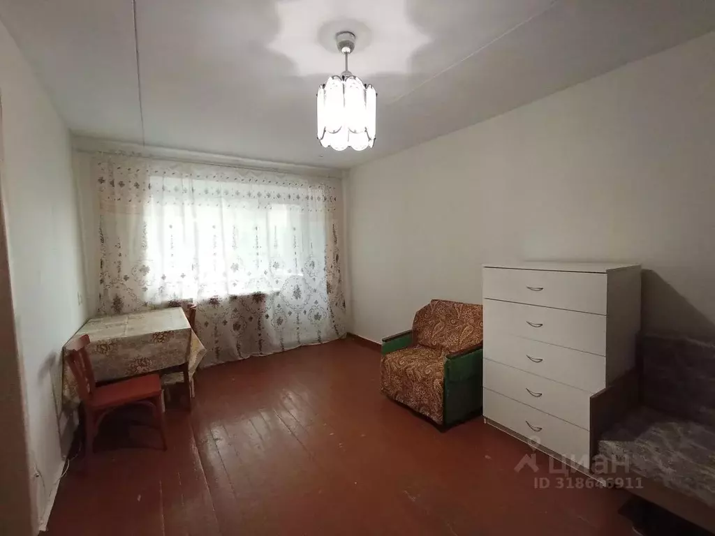 1-к кв. Свердловская область, Екатеринбург ул. Индустрии, 94А (30.0 м) - Фото 1